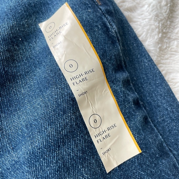 Universal Thread Women's High Rise Flared Jeans - Picture 2 of 7